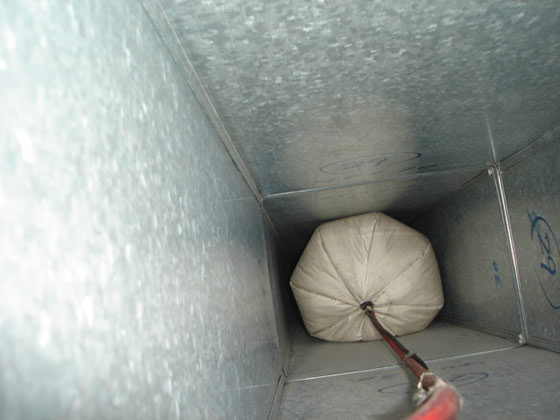 �󒲃_�N�g����